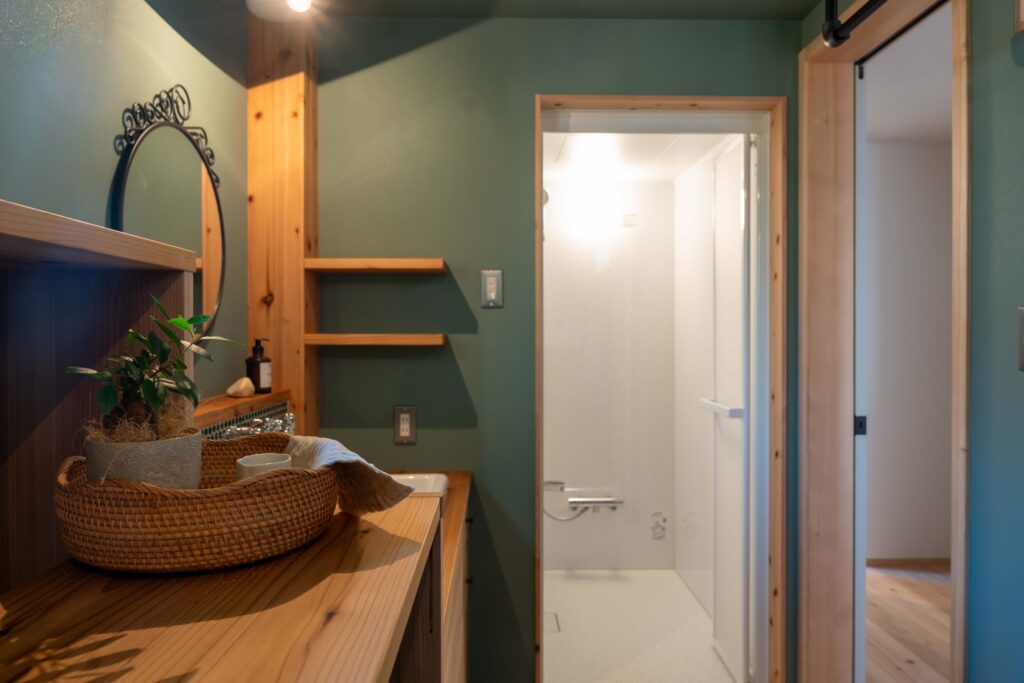 造作洗面　水回り　青いクロス